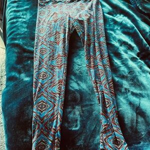 LuLaRoe Teal & Maroon Geometric Leggings
